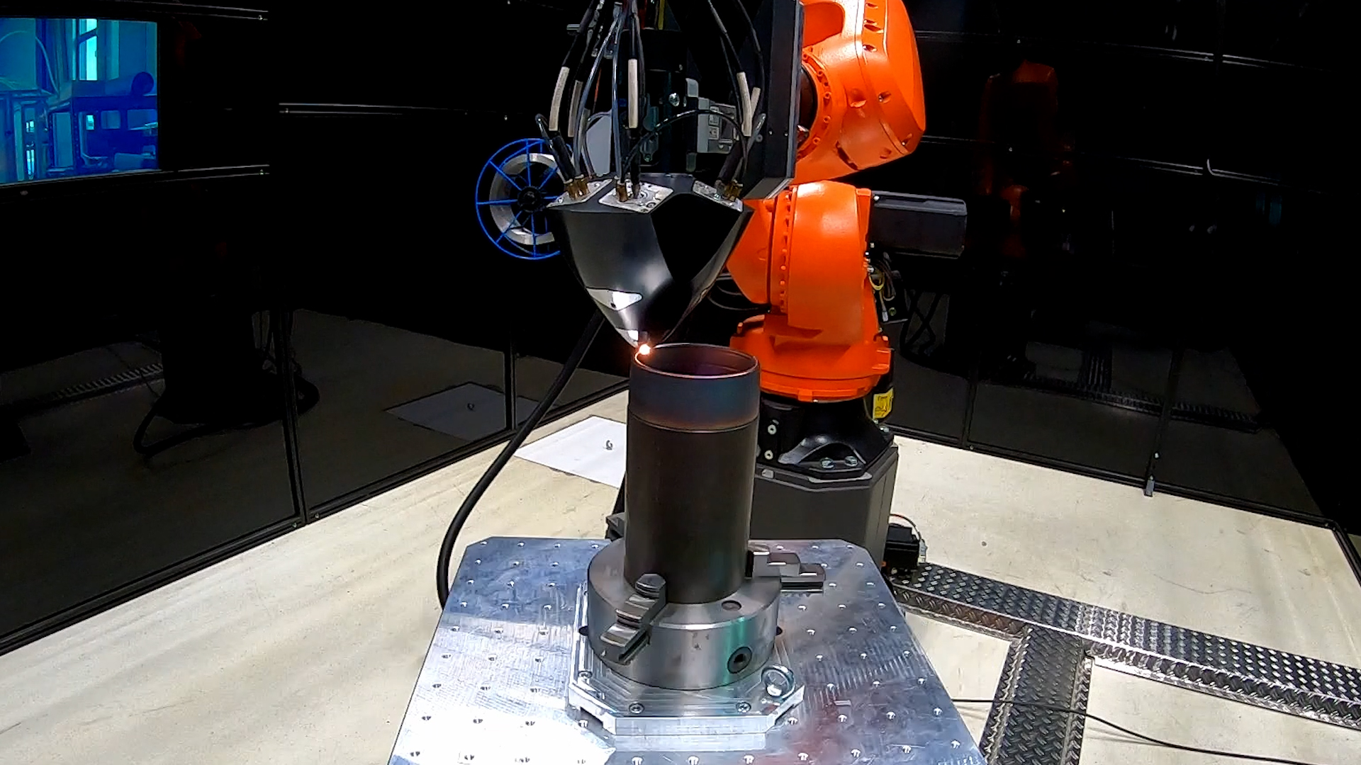 KUKA Robot Meltio Engine